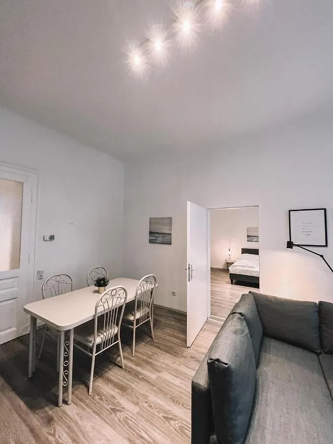 Big Nice Family Apartment Next To Hannovermarkt Vienna 0*,  Austria