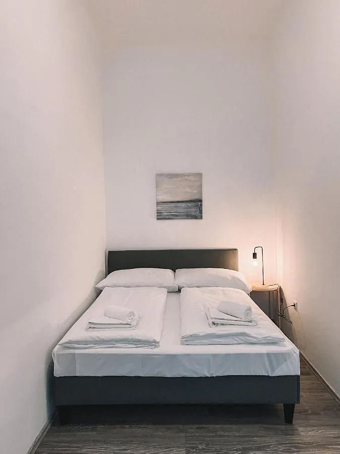 Big Nice Family Apartment Next To Hannovermarkt Vienna Austria