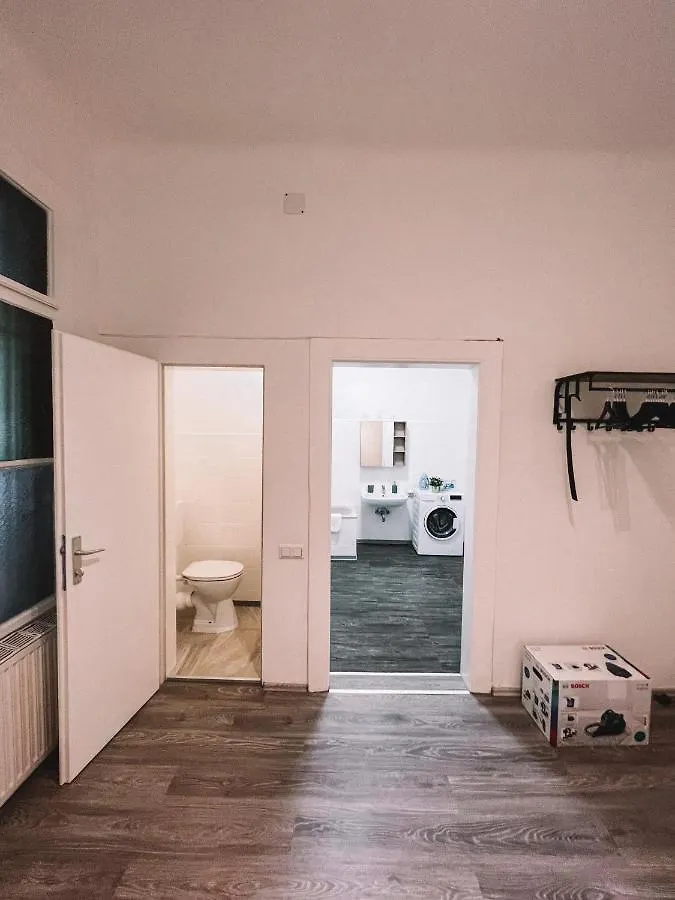 Big Nice Family Apartment Next To Hannovermarkt Vienna Austria