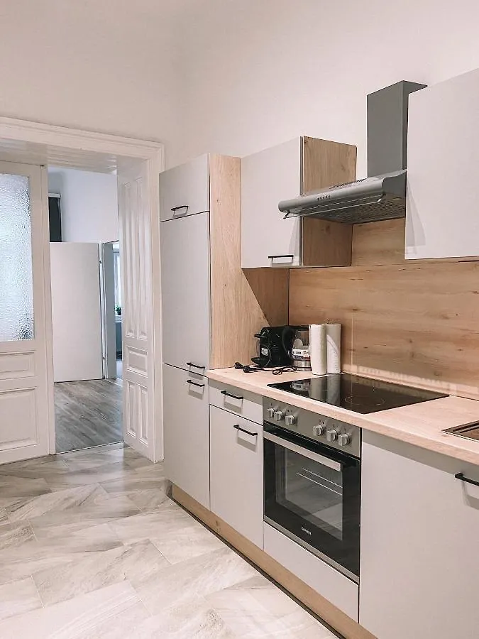Big Nice Family Apartment Next To Hannovermarkt Vienna 0*,  Austria