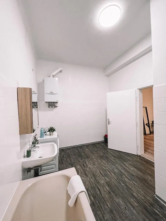 Big Nice Family Apartment Next To Hannovermarkt Vienna Austria