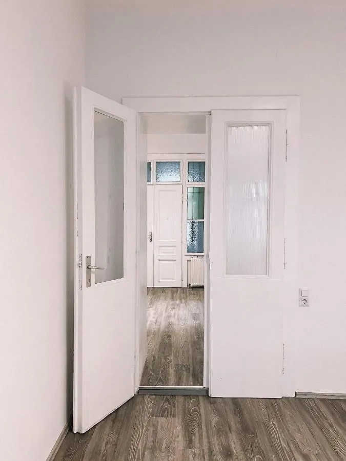 Big Nice Family Apartment Next To Hannovermarkt Vienna Austria